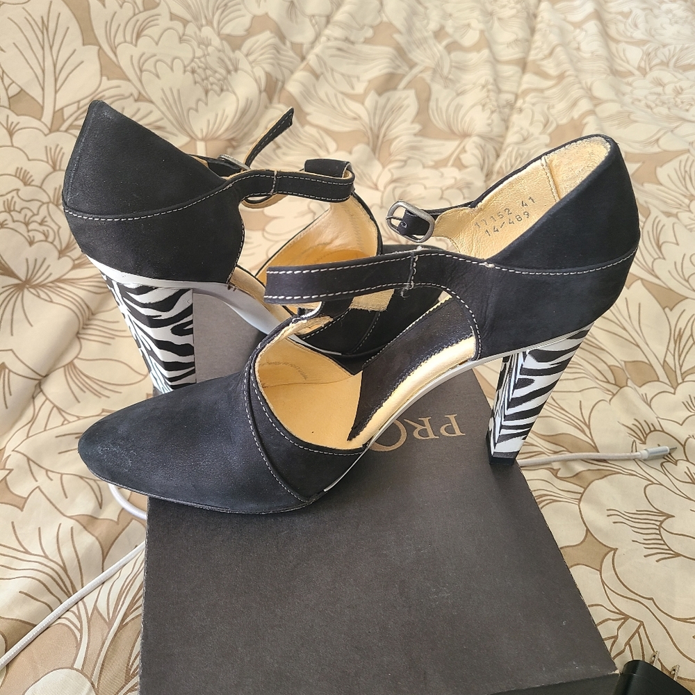 Ladies High Heels - Picture 4 of 11
